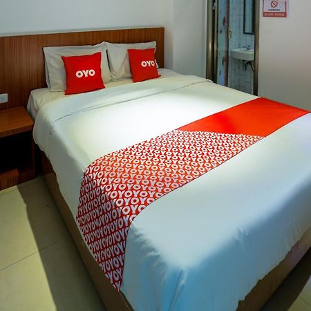 Super Oyo 3109 Point Inn Джакарта Екстер'єр фото