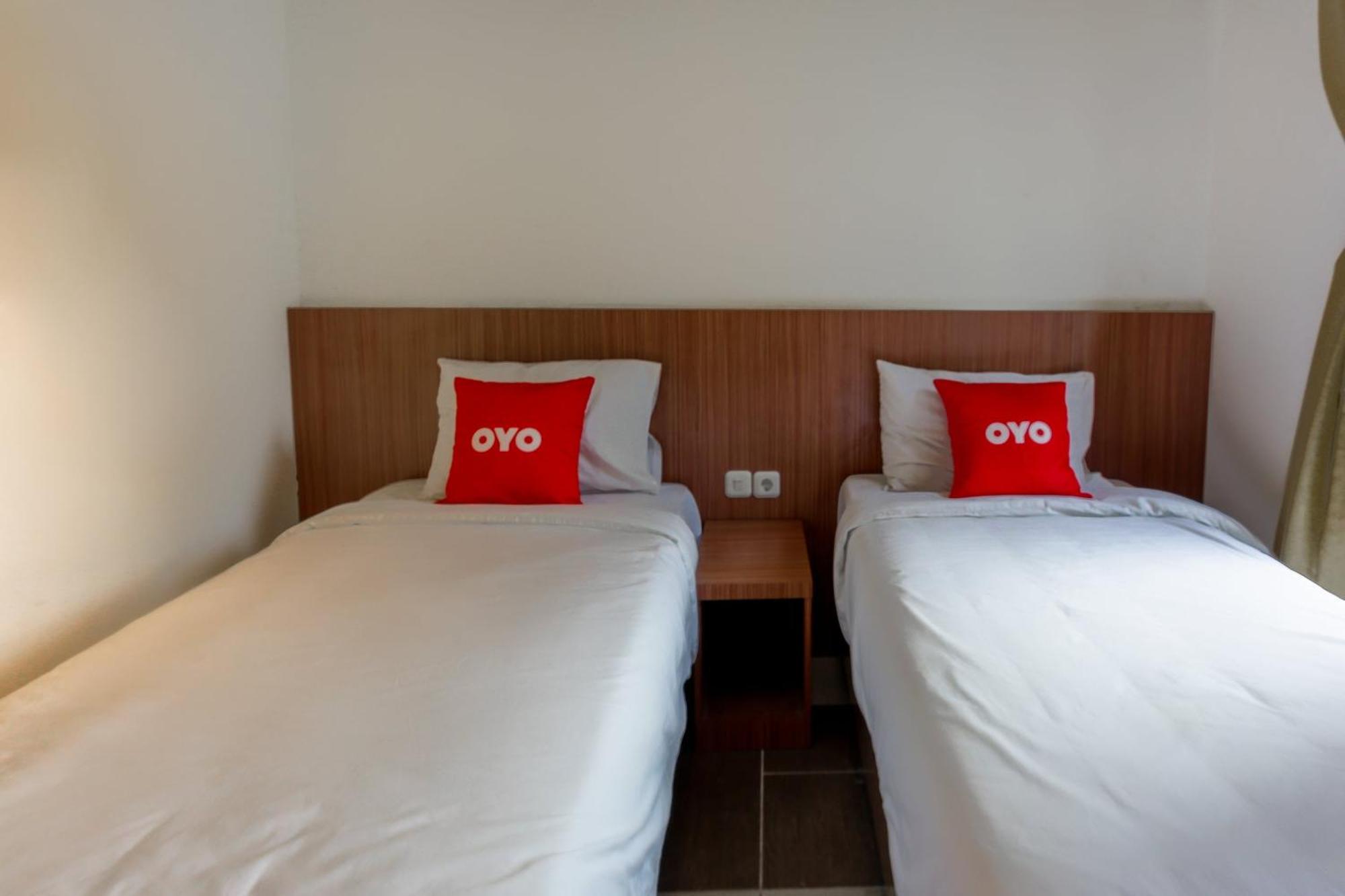 Super Oyo 3109 Point Inn Джакарта Екстер'єр фото