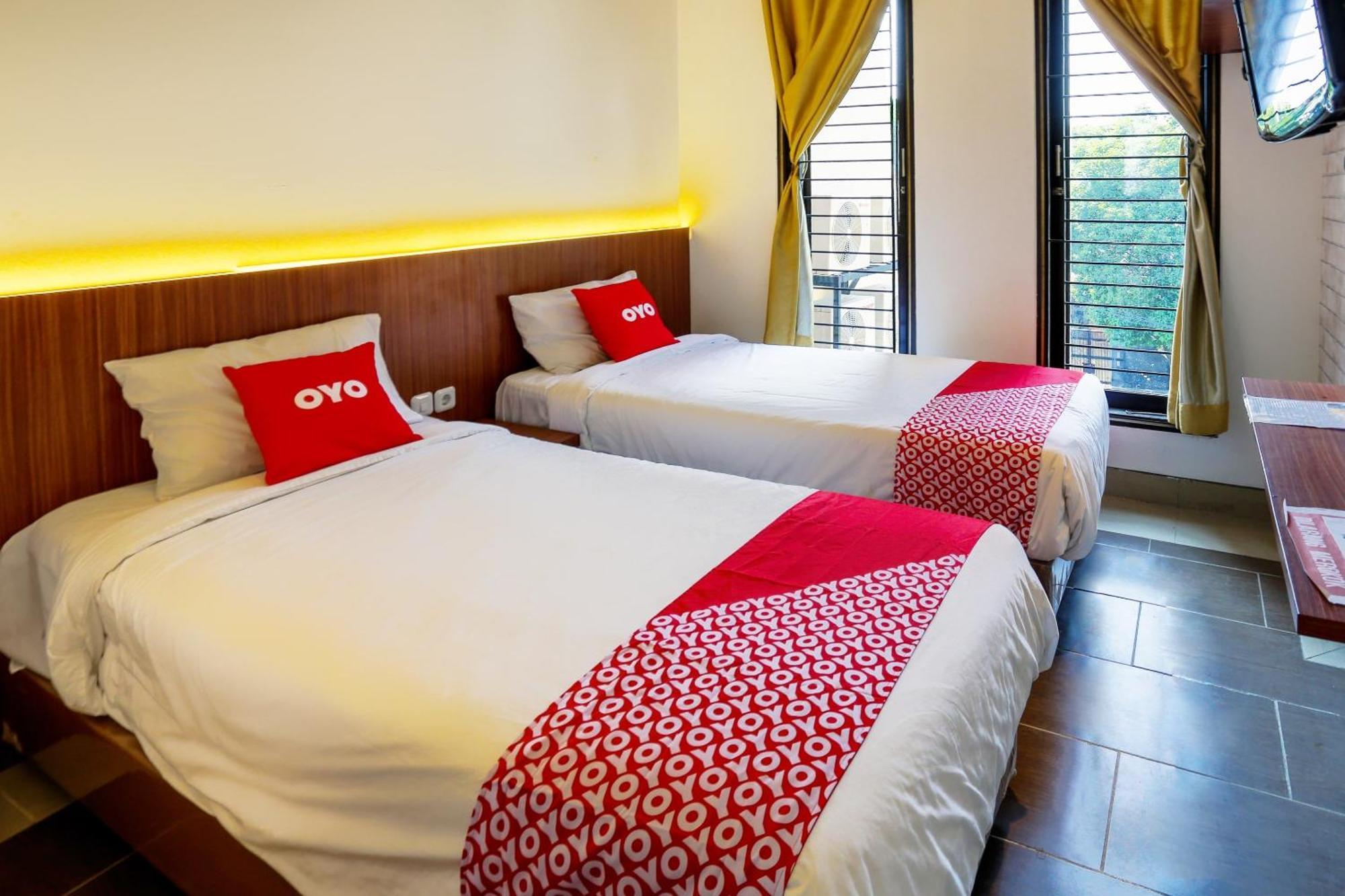 Super Oyo 3109 Point Inn Джакарта Екстер'єр фото