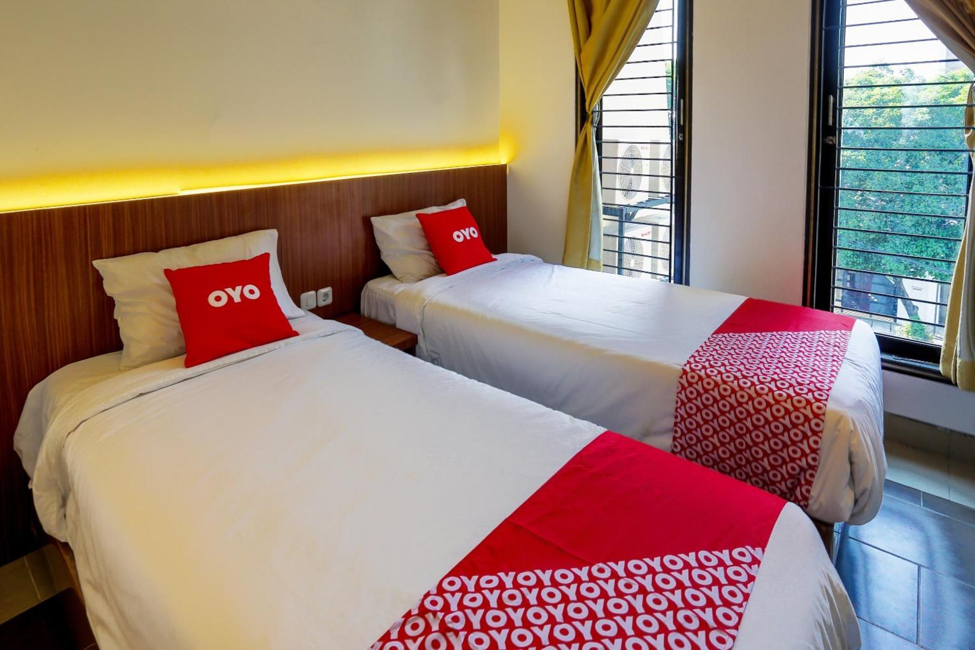 Super Oyo 3109 Point Inn Джакарта Екстер'єр фото